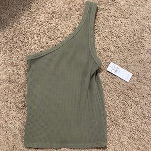American Eagle one shoulder top!